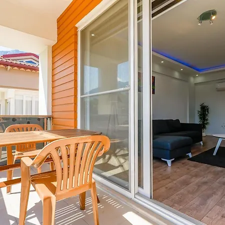 Daire Modern Flat Near Public Transportation In Kemer